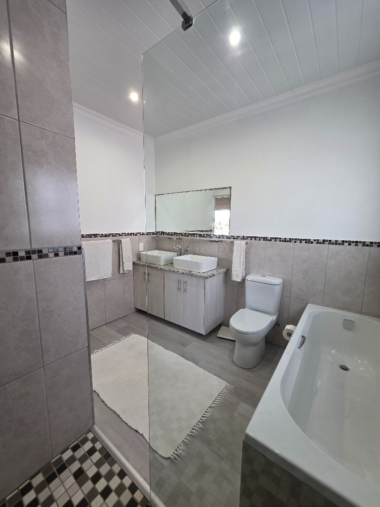 4 Bedroom Property for Sale in Dana Bay Western Cape